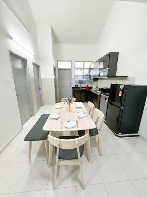 Bukit Indah 9-11 Pax 5Min To Aeon Apartment Johor Bahru
